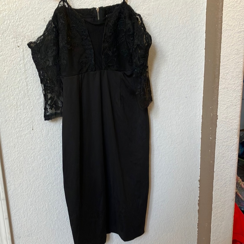 FINAL MARKDOWN Off the shoulder black cocktail dress small